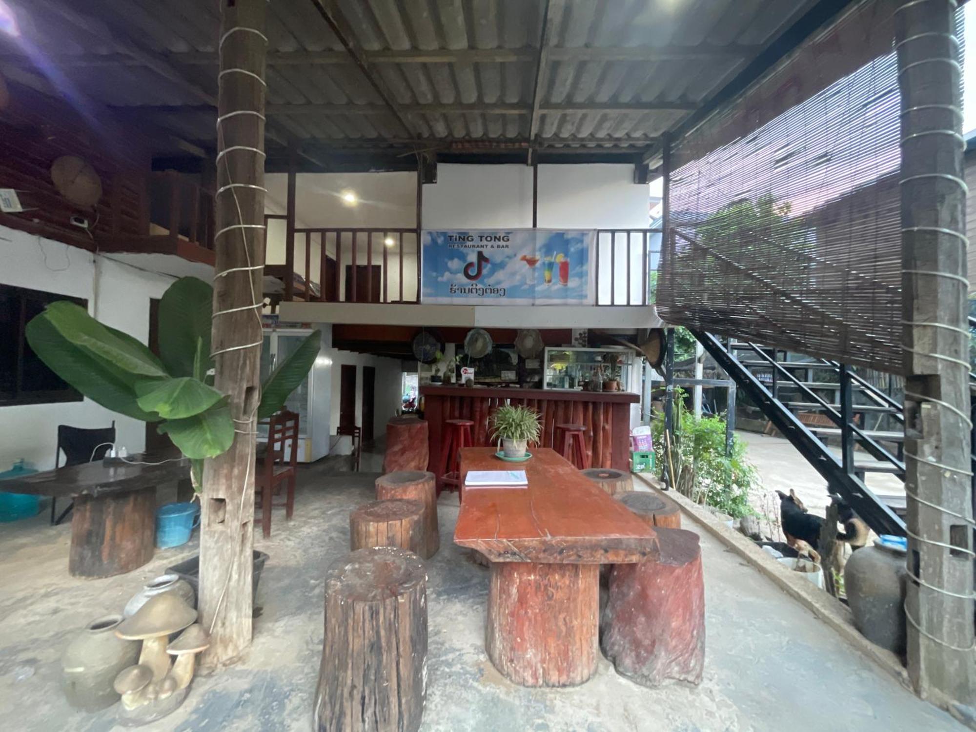 Outland Hostel Vang Vieng Eksteriør bilde