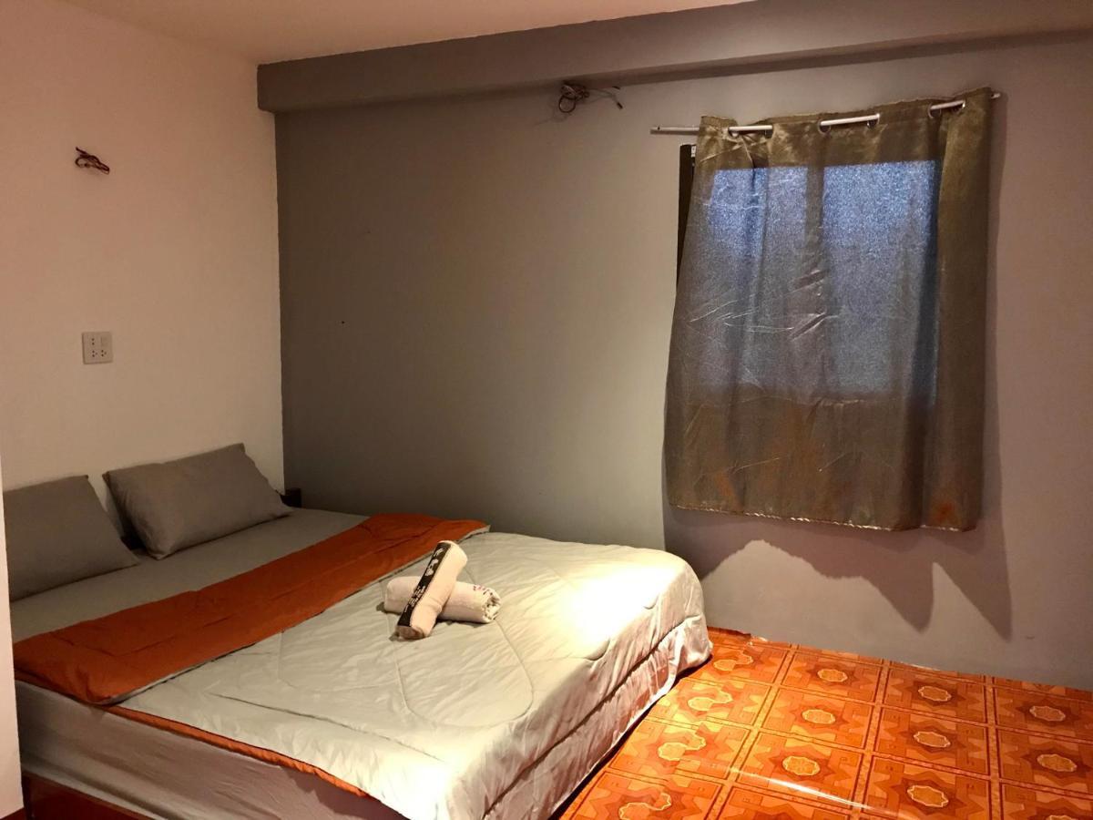 Outland Hostel Vang Vieng Rom bilde